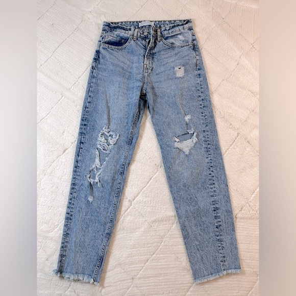 Muselooks women’s size 5 high waisted mom jeans light wash great condition - Picture 2 of 10